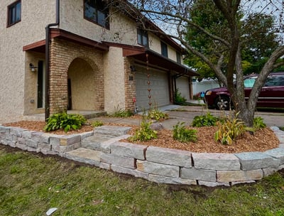 mulch-with-rock-retaining-wall.jpg