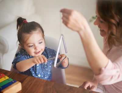 répit à domicile avec un répisitter intervenant spécialisé asso Les Etoiles Veillantes