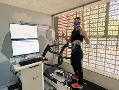 Estudio cardiopulmonar, detecta problemas cardiacos, pulmonares y metabólicos, en personas sanas.