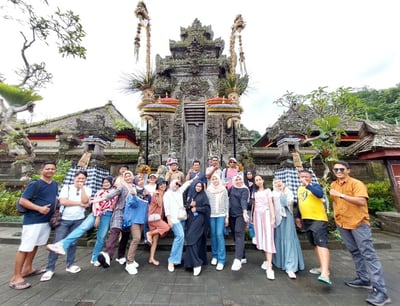 tour agent for bali tour, tana lot, nusa dua, penglipuran, kuta, nusa penida, sanur beach, canggu,
