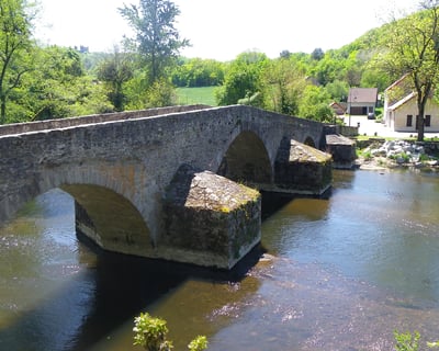 Le vieux pont Roman de Menat