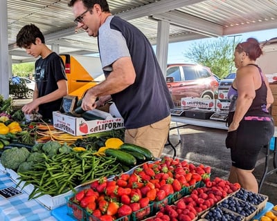 Fresh 52 Farmers market