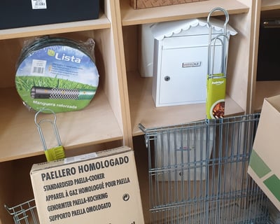manguera, buzones, parrillas y paelleros