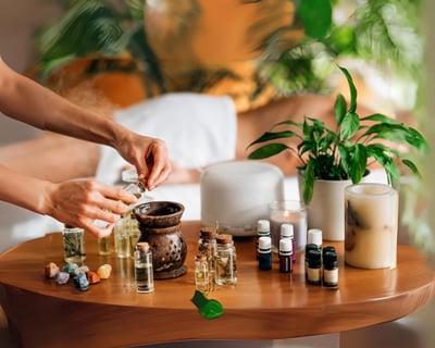 aromaterapia, dor, lombalgia, cefaléia, enxaqueca, ciclo feminino, infertilidade.