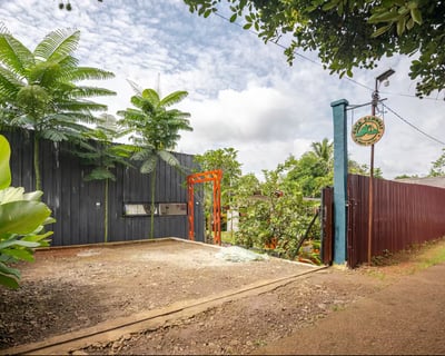 Entrance view of Casa Candali with serene atmosphere