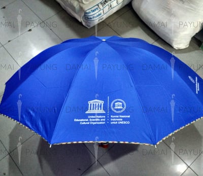 Payung promosi polos lipat super jumbo premium Rosida UNESCO 1
