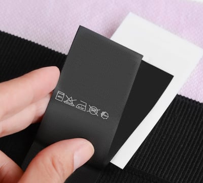 Rongzhiyue: Clothing labels close-up