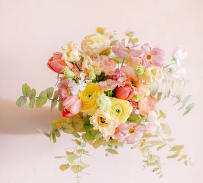 bouquet aérien couleurs délicates eucalyptus