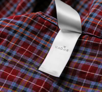 Rongzhiyue: Clothing label on plaid shirt