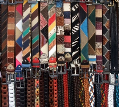 Rongzhiyue: Colorful belt display