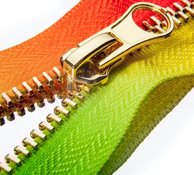Rongzhiyue: Gold zipper on colorful fabric and rustfree
