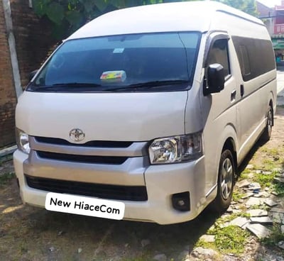 Toyota Hi Ace Commuter rental