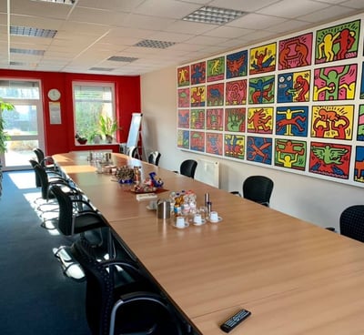 Hier entstehen Ideen, kreativer Austausch und ein harmonisches Miteinander im Team der bhv group