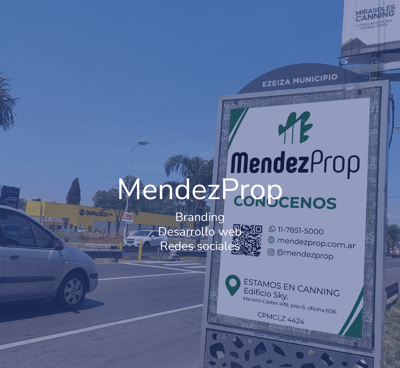 cartel vía pública de la inmobiliaria