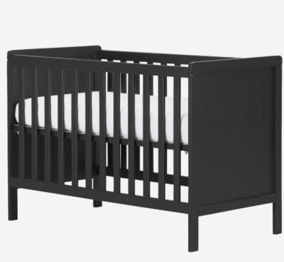 Babykamer-inspiratie-zwart-europe-baby-bed