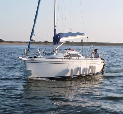 The sailboat Monark sailing on the Douro River
