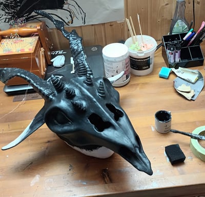 painting a creature mask without airbrush equipment