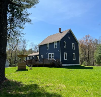 Catskills vacation home for large group of family, friends, reunions, hiking, swim.