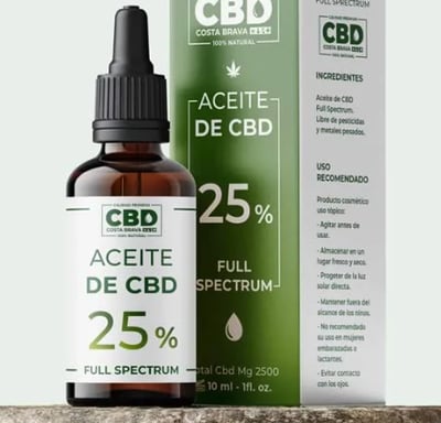  Bote y caja de aceite de CBD full spectrum concentración 25%