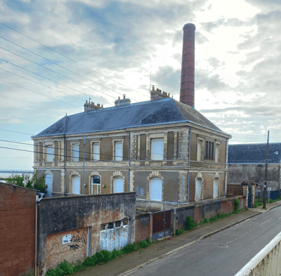 Bâtiment du service sanitaire maritime à Saint Nazaire