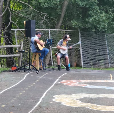 Bluegrass concert at Crescent Hills park