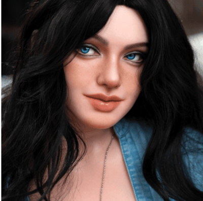 sex doll Ivy from Irontech Doll posing