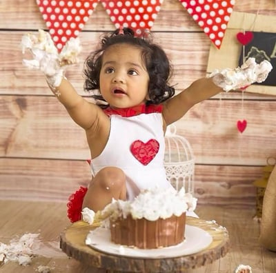 Cake smash one year old photography