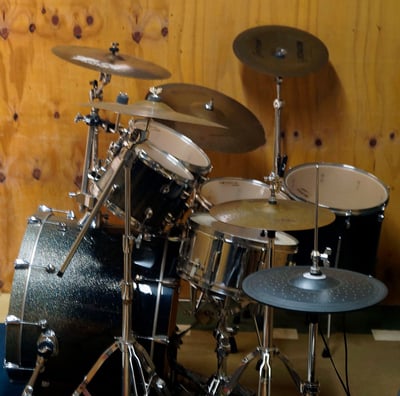 sala de bateria da academia de musica toque talento
