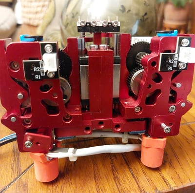 3D dual extuder with nozzle lift and water cooled.