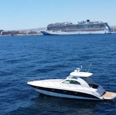 yate maxum 45 en renta cabo san lucas lado