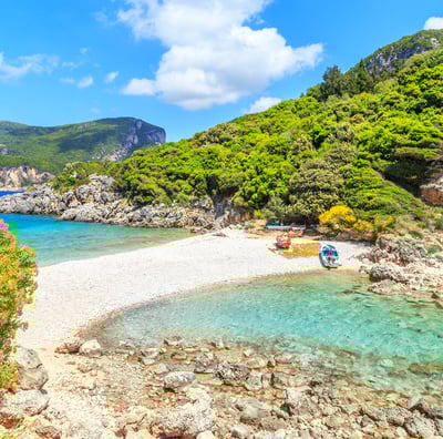 GlykoLimni Beach