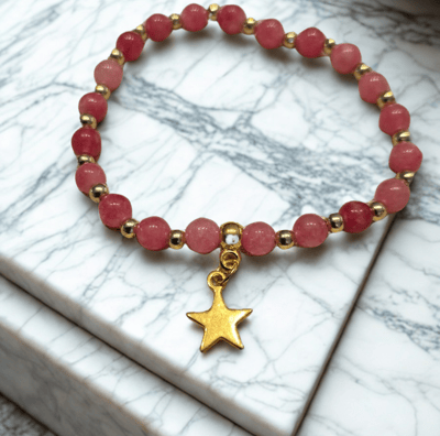 a bracelet bracelet with a starfish charm