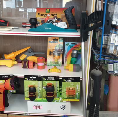 accesorios de manguera cepillo de carpintero y cortafrios