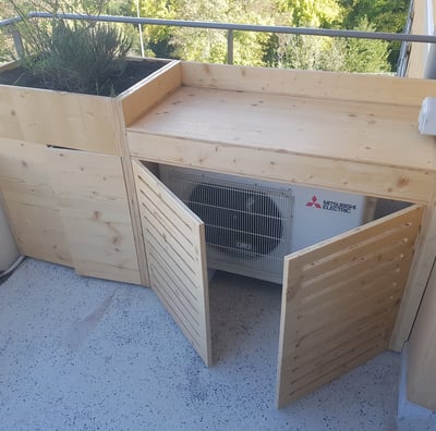 Cache clim et jardinière sur mesure