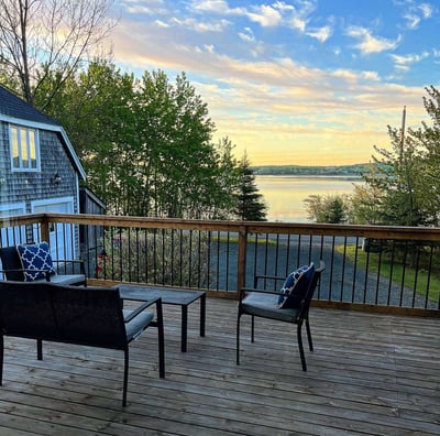 Balmor Landing Best Cape Breton Airbnb with ocean view, home with waterfront, sleeps 8 people