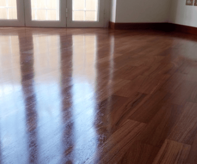 Ponçage de parquet par DG Services - rénovation professionnelle pour sols en bois en Suisse romande