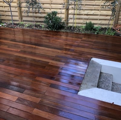 Ponçage de parquet externe par DG Services - rénovation professionnelle pour sols en bois en Suisse