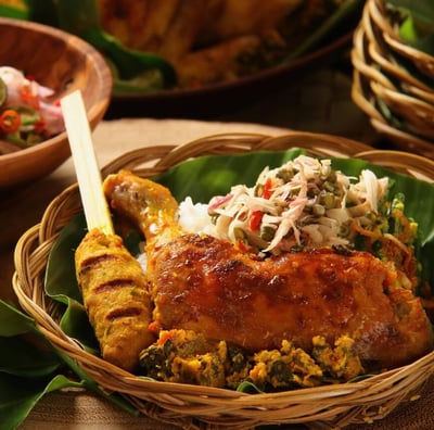 bali food tour: chicken betutu