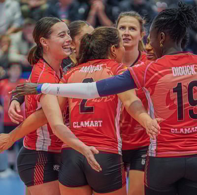 Joueuses qui fêtent un point gagné
