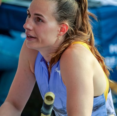Portrait de Ninon Chapelle au meeting d'athlétisme de Paris