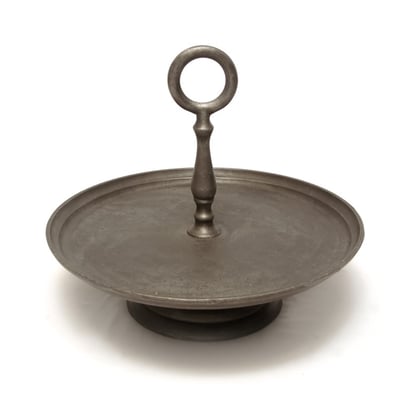cake stand