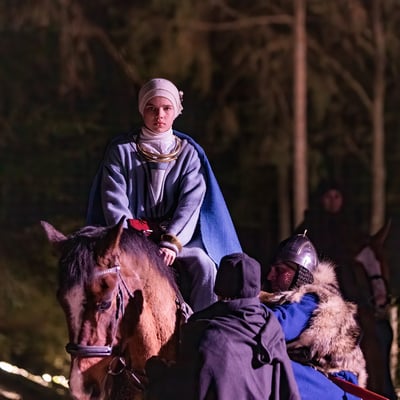 Kunigaikštis Kęstutis ir vaidilutė Birutė prie Birutės kalno Palangoje