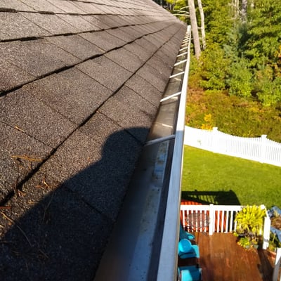 5 Star rated gutter cleaning by Hunsicker Premier Home Services