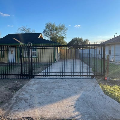 Erick's Fence - Your RGV Fencing Pros