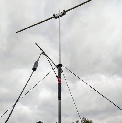 Pro Antennas Guying kit on the I-Pro Traveller