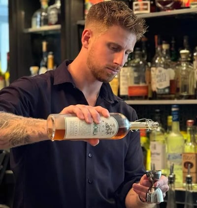 Théo Campedel, Expert mixologist bartender