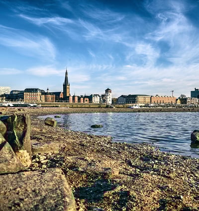 Düsseldorf, Rheinufer