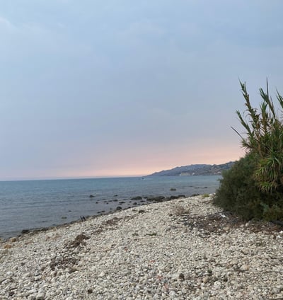 beach view at torre di gaffe, digital nomad house Italy
