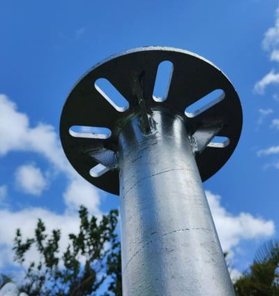 Vis de fondation robuste et solide