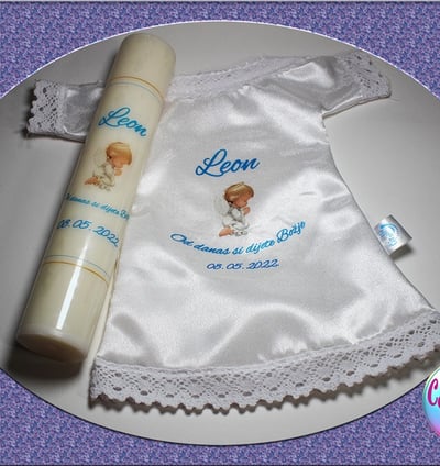 personalizirana krsna košuljica i svijeća
